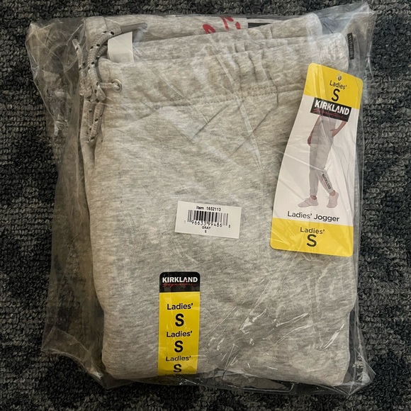 Kirkland Signature Ladies Logo Jogger, Gray - Picture 9 of 13